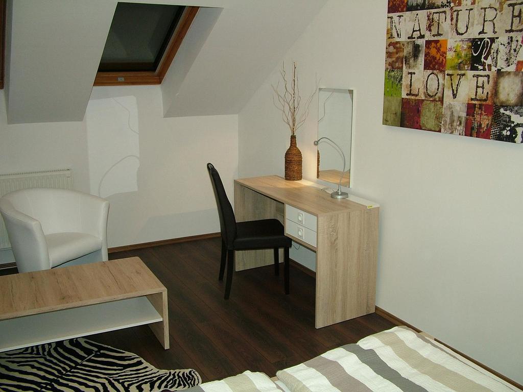 Kőszeg Korzo Apartman חדר תמונה