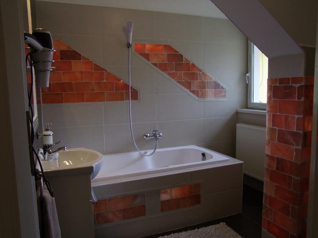 Kőszeg Korzo Apartman מראה חיצוני תמונה